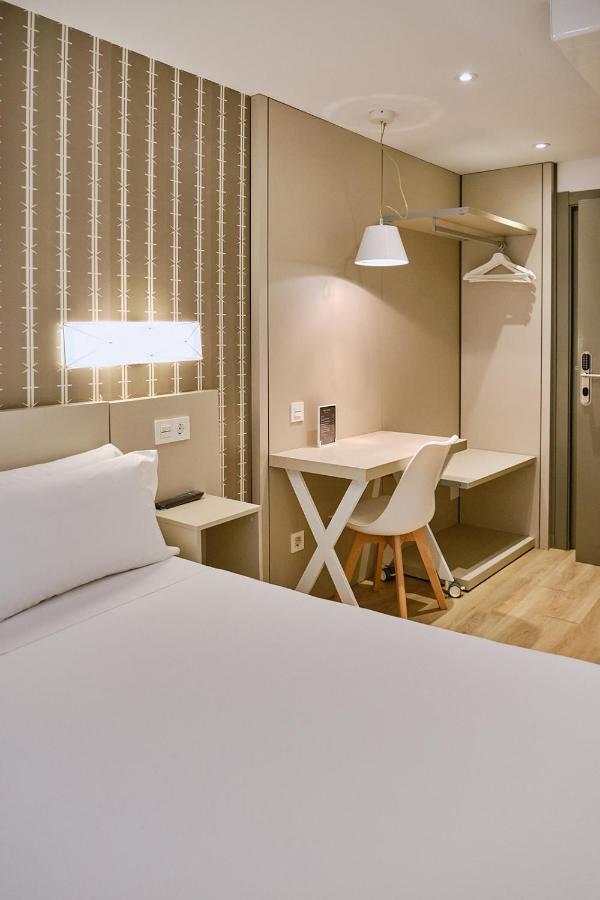 Hostal Suso ซานติอาโก เด กอมโปสเตลา ภายนอก รูปภาพ