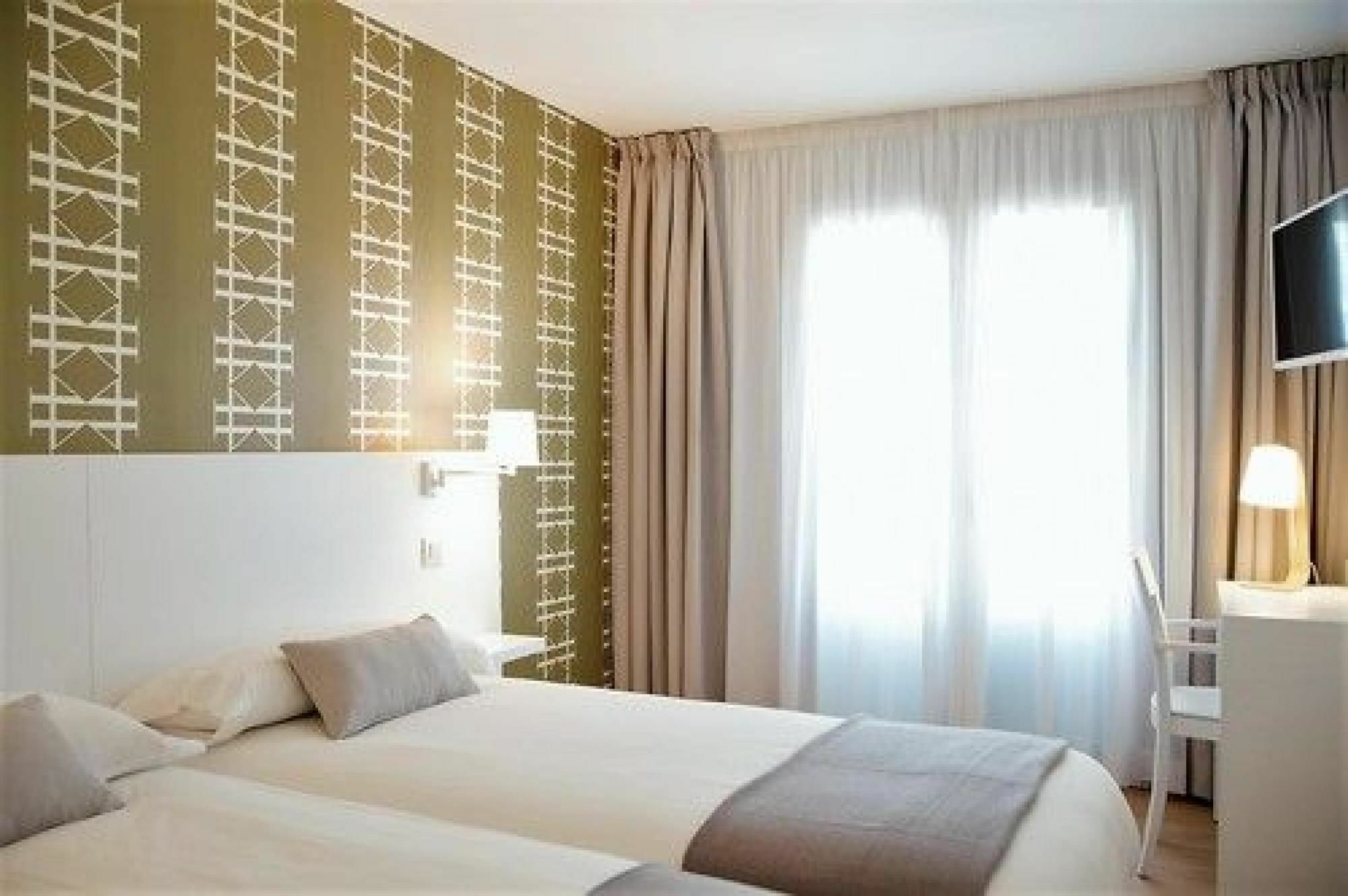 Hostal Suso ซานติอาโก เด กอมโปสเตลา ภายนอก รูปภาพ